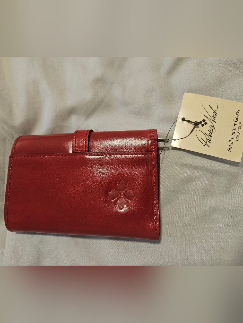 Patricia Nash Perla Rosewood Red Leather Wallet - Picture 2 of 3